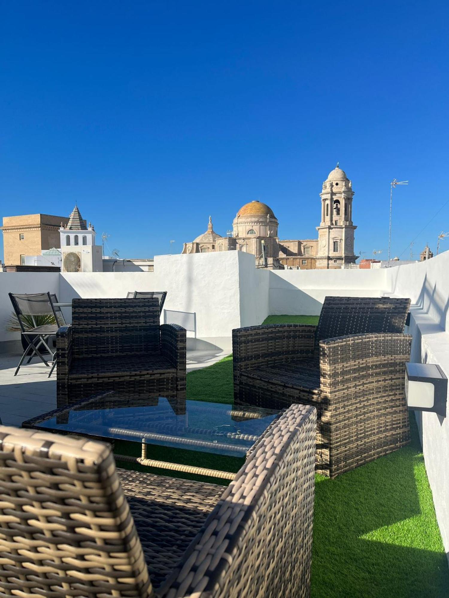 Ferienwohnung Hidden Gem Penthouse El Meson Cádiz Exterior foto